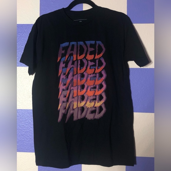 NWOT Eswic “Faded” Graphic Tee in Black - Size M - Picture 1 of 3